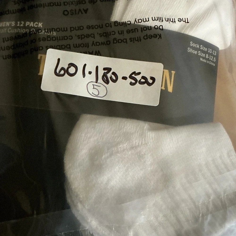 True Religion Mens 12 Pack Quarter Socks Cushioned Black White Gray 10-13‎